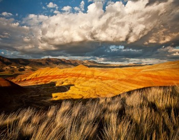 Drama over Painted Hills